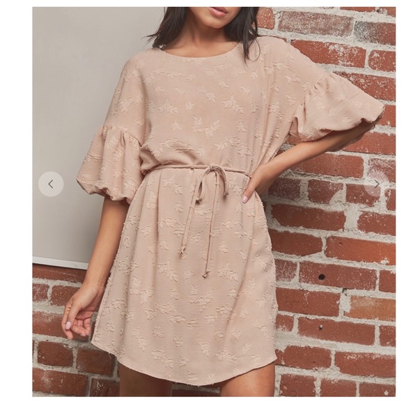 Boho Textured Fabric Balloon Sleeve Dress - Picture 4 of 10
